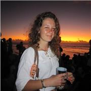 Profesora de apoyo escolar nativa francesa con diploma de litteratura francesa. Acompañamiento Personalisado y temas varias